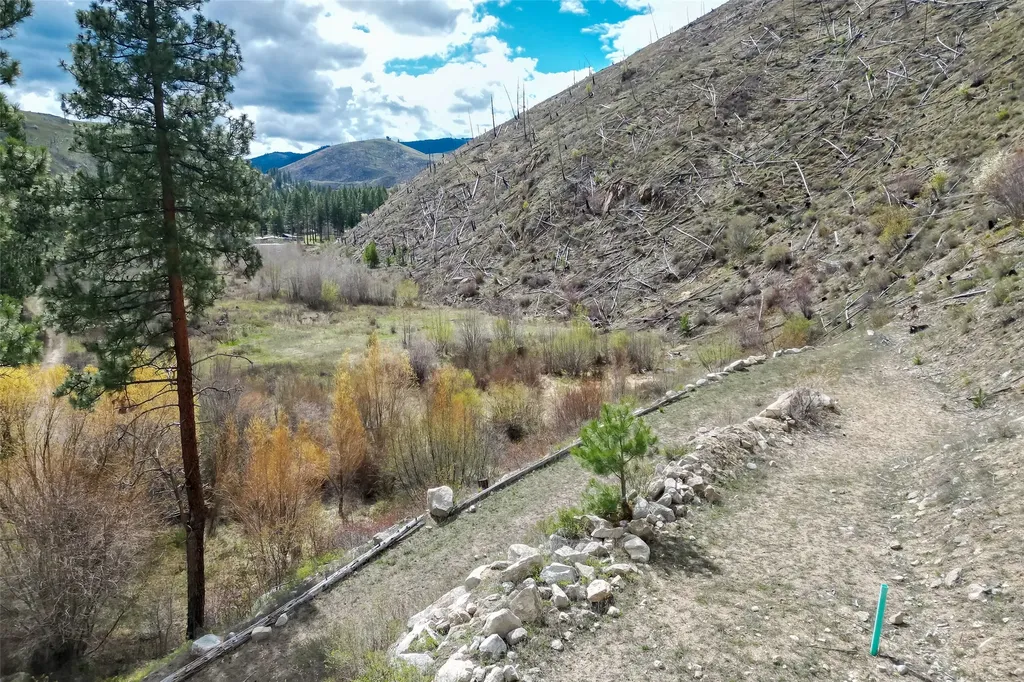 5805 Serenity Lane Conner MT 59827