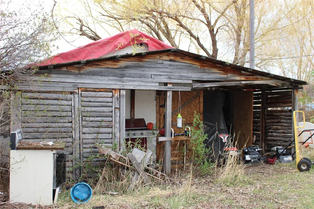 1018 Crosby Street Anaconda MT 59711
