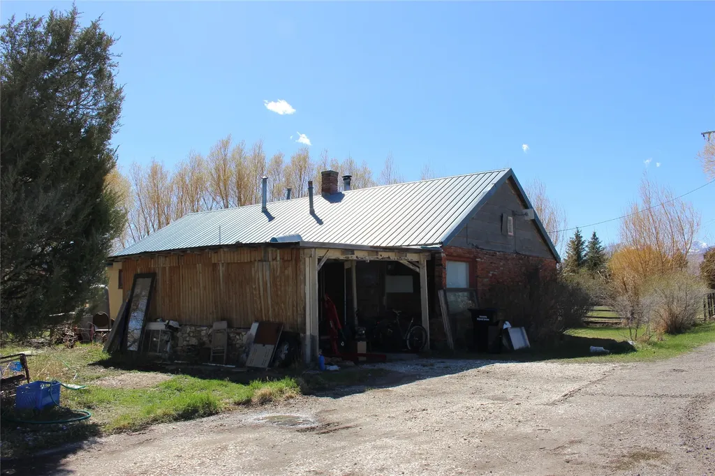 1018 Crosby Street Anaconda MT 59711
