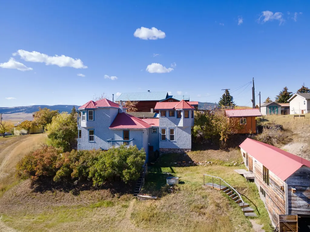 109 W Harrison Avenue Philipsburg MT 59858