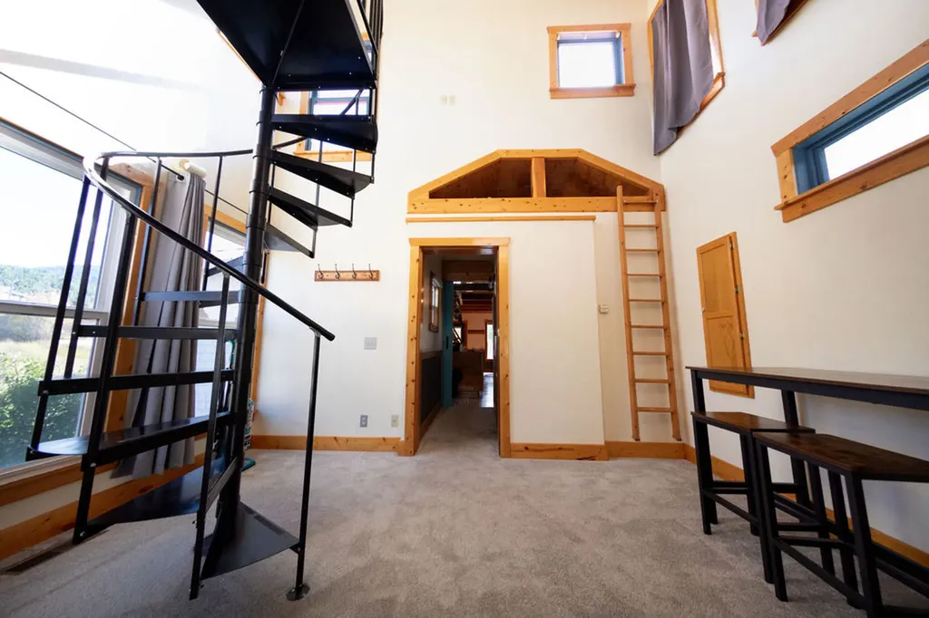 109 W Harrison Avenue Philipsburg MT 59858