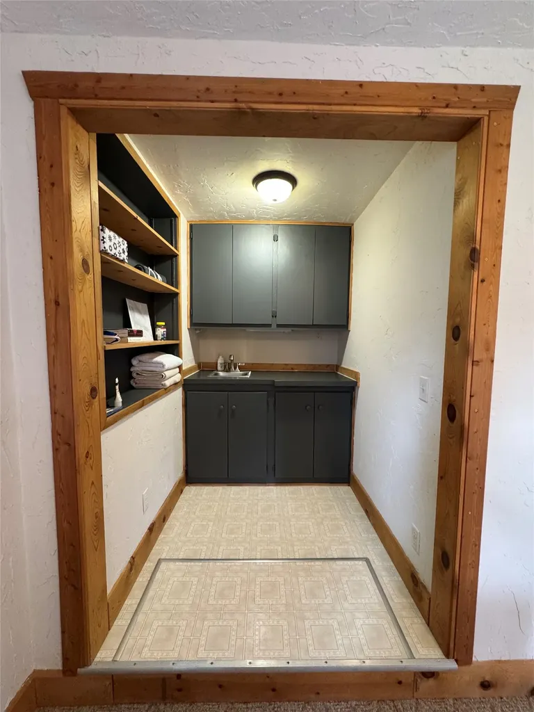 109 W Harrison Avenue Philipsburg MT 59858