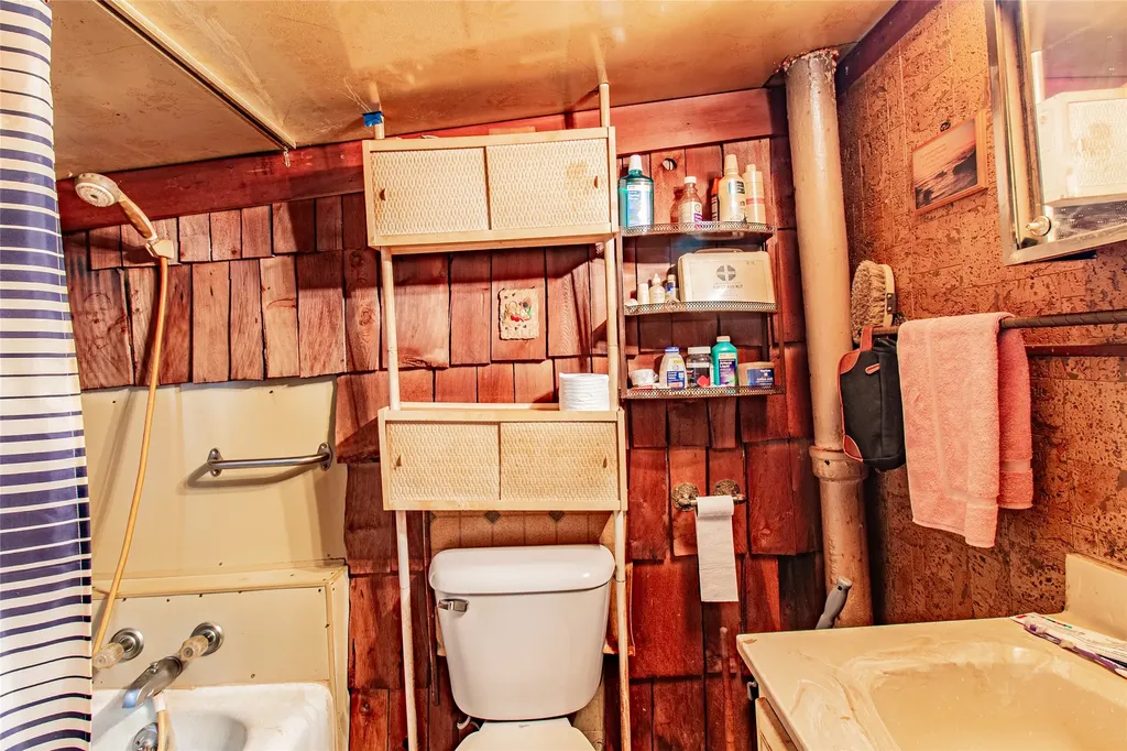 1044 S Wyoming Street Butte MT 59701