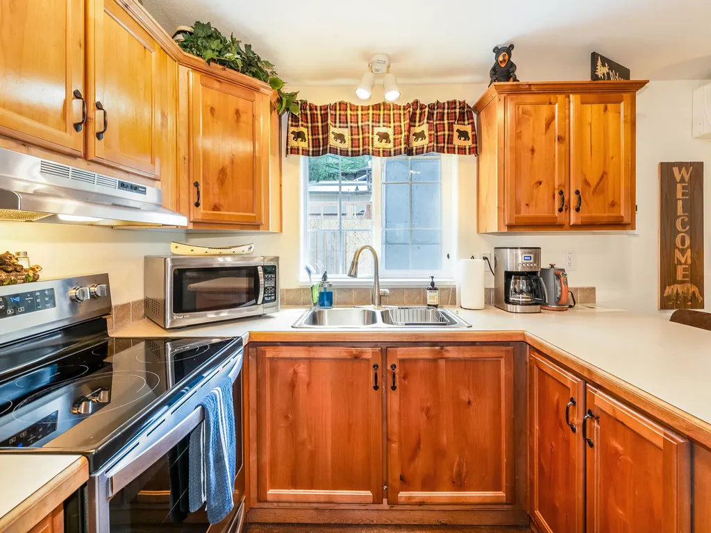 47 Mcdonald Creek Lane West Glacier MT 59936