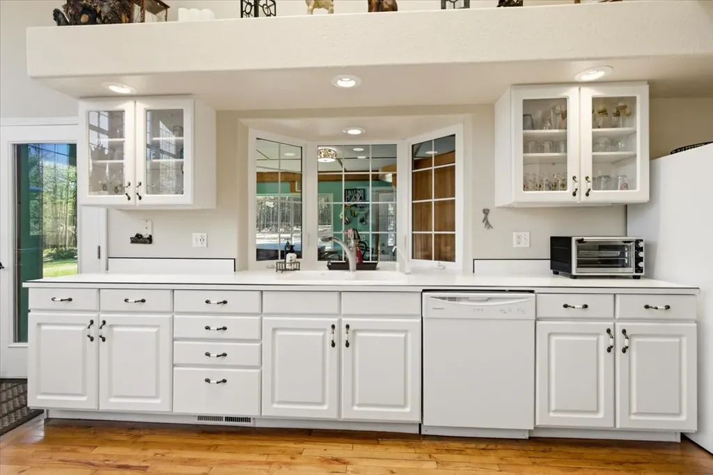 1800 Pomeroy Trail Eureka MT 59917