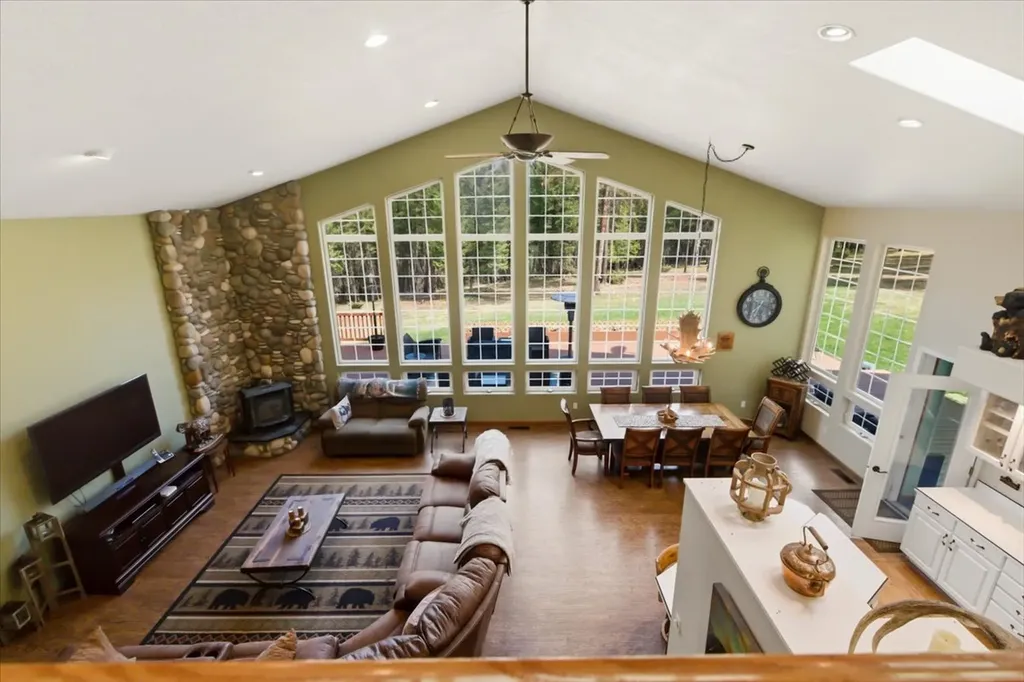 1800 Pomeroy Trail Eureka MT 59917
