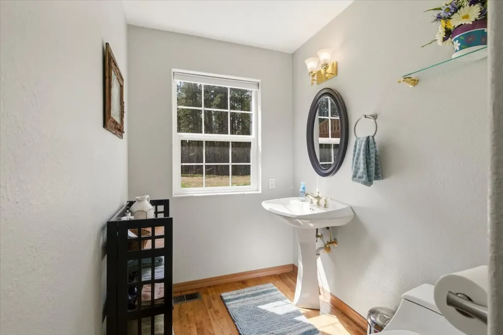 1800 Pomeroy Trail Eureka MT 59917