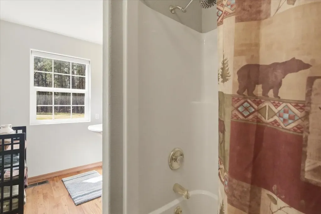 1800 Pomeroy Trail Eureka MT 59917