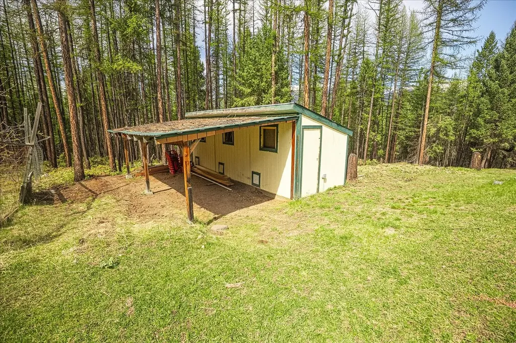 1800 Pomeroy Trail Eureka MT 59917