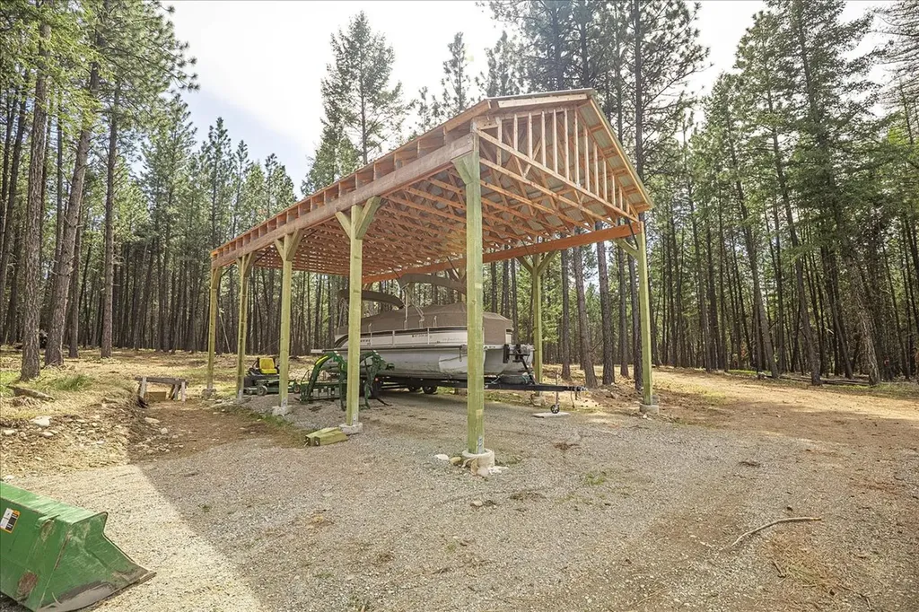 1800 Pomeroy Trail Eureka MT 59917