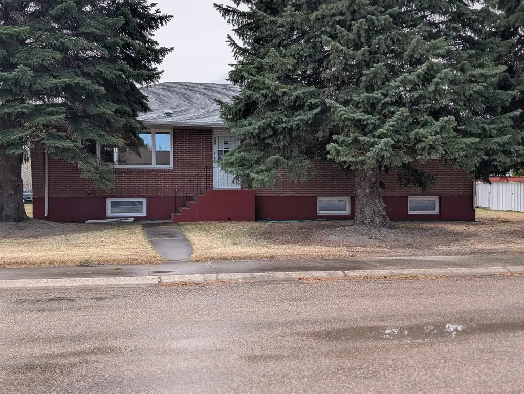 300 Gallatin Street Shelby MT 59474