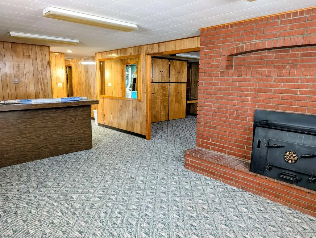 300 Gallatin Street Shelby MT 59474