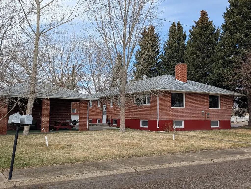 300 Gallatin Street Shelby MT 59474