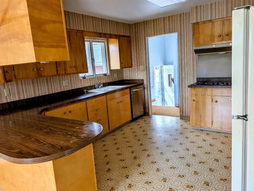 300 Gallatin Street Shelby MT 59474