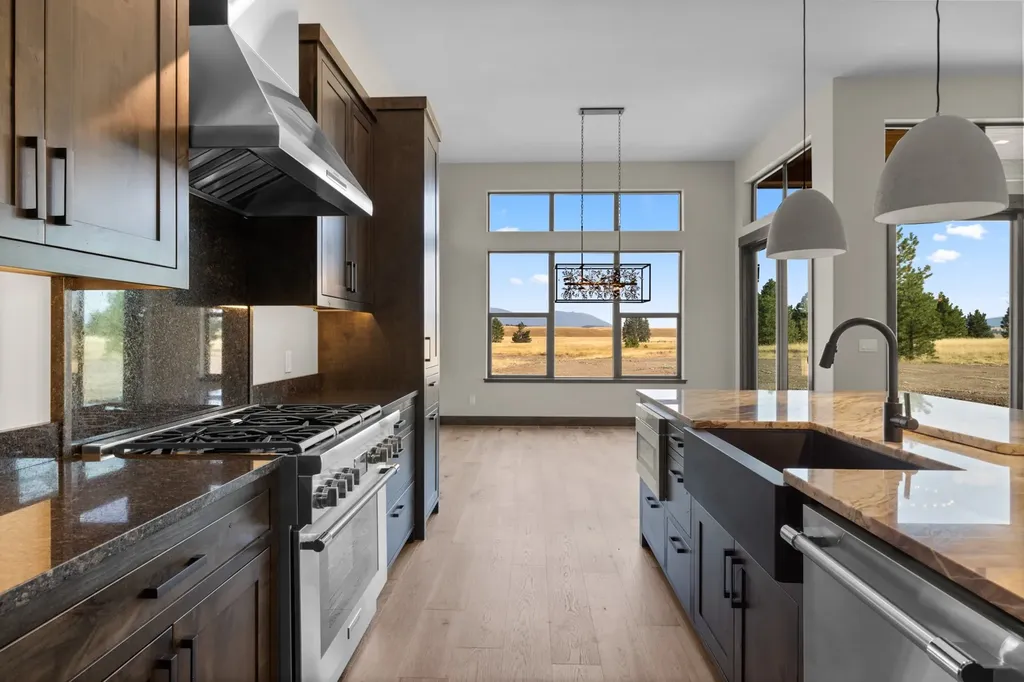110 Paradise Loop Eureka MT 59917
