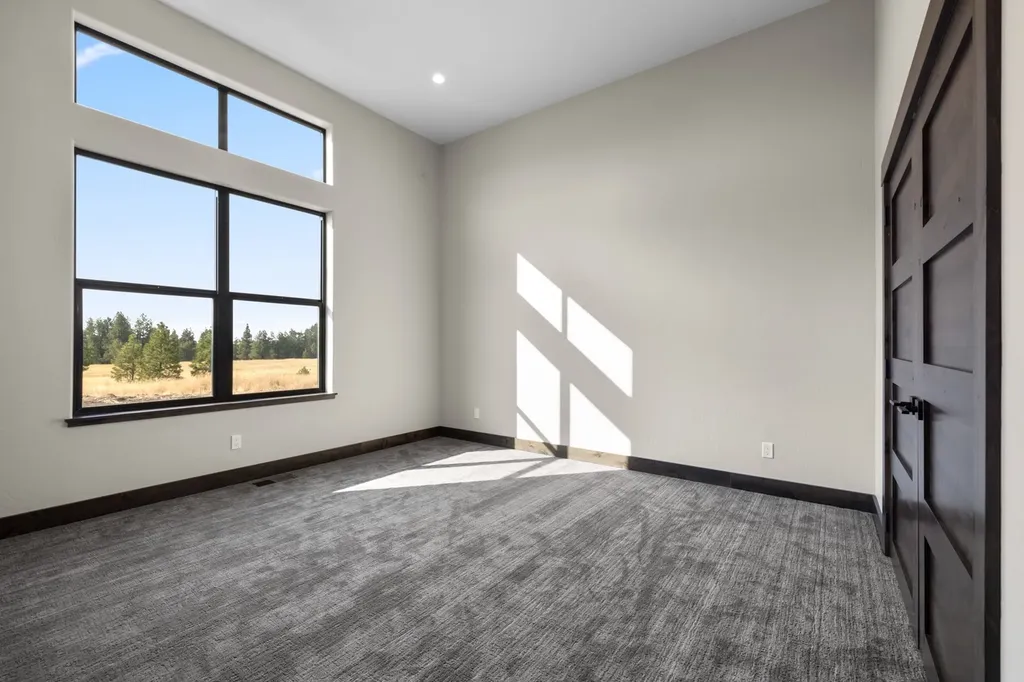 110 Paradise Loop Eureka MT 59917