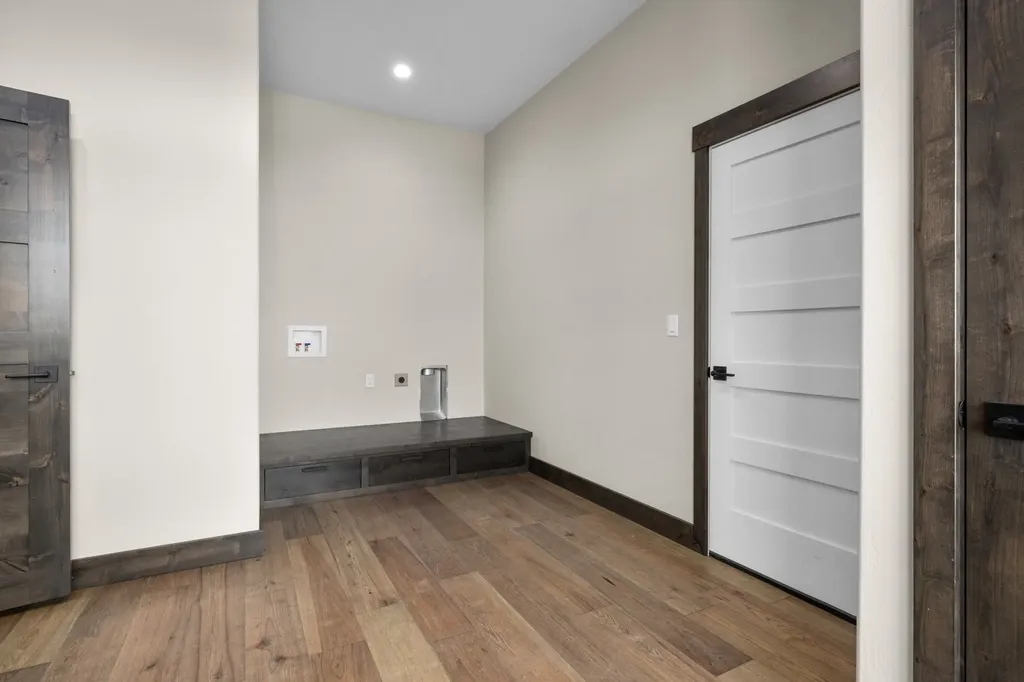 110 Paradise Loop Eureka MT 59917