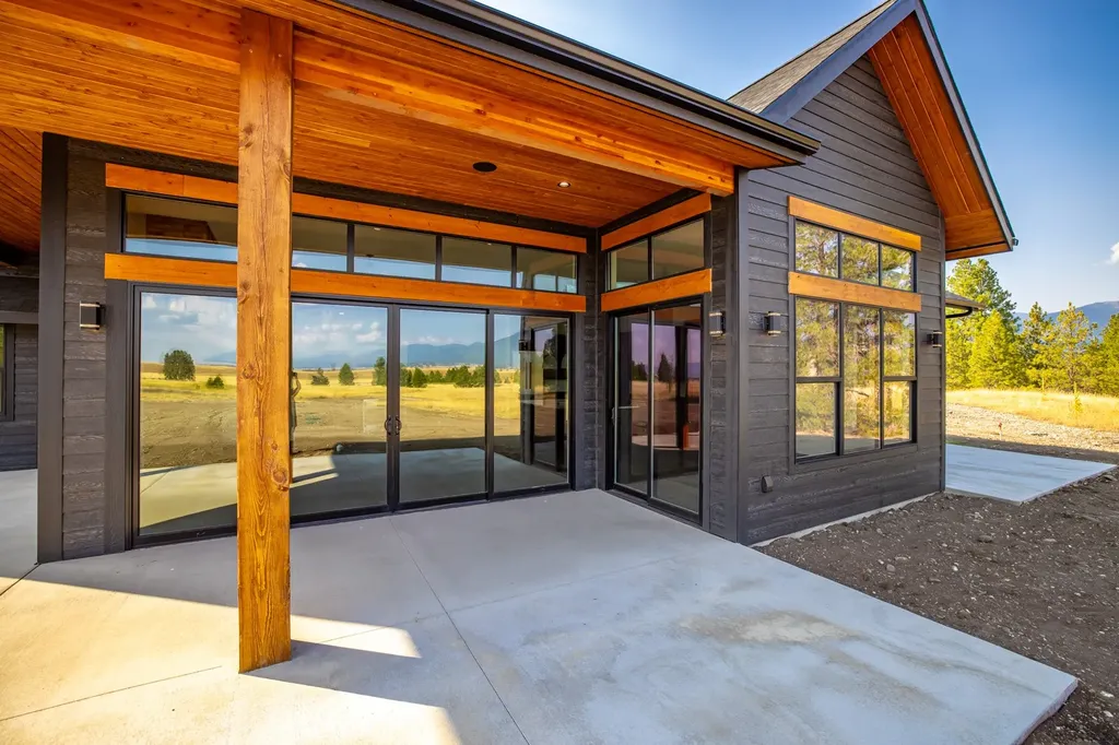 110 Paradise Loop Eureka MT 59917