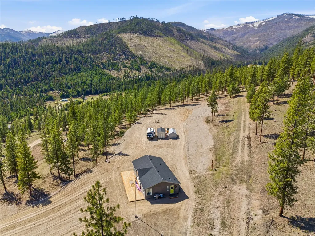 625 Bear Paw Trail Superior MT 59872
