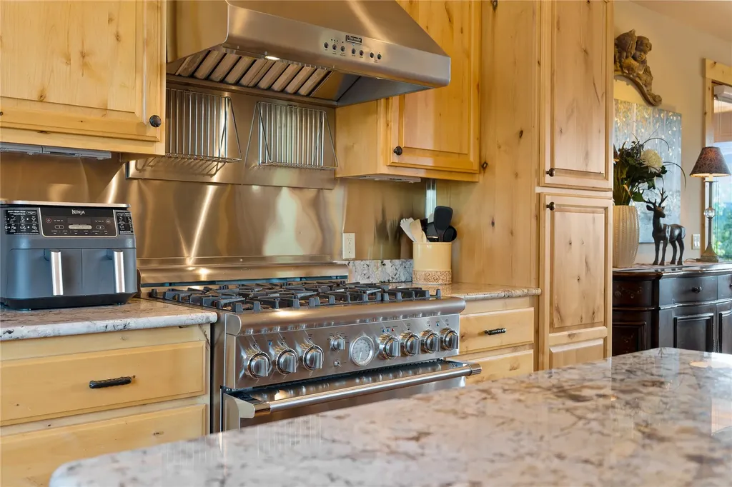 125 S Crestview Terrace Bigfork MT 59911