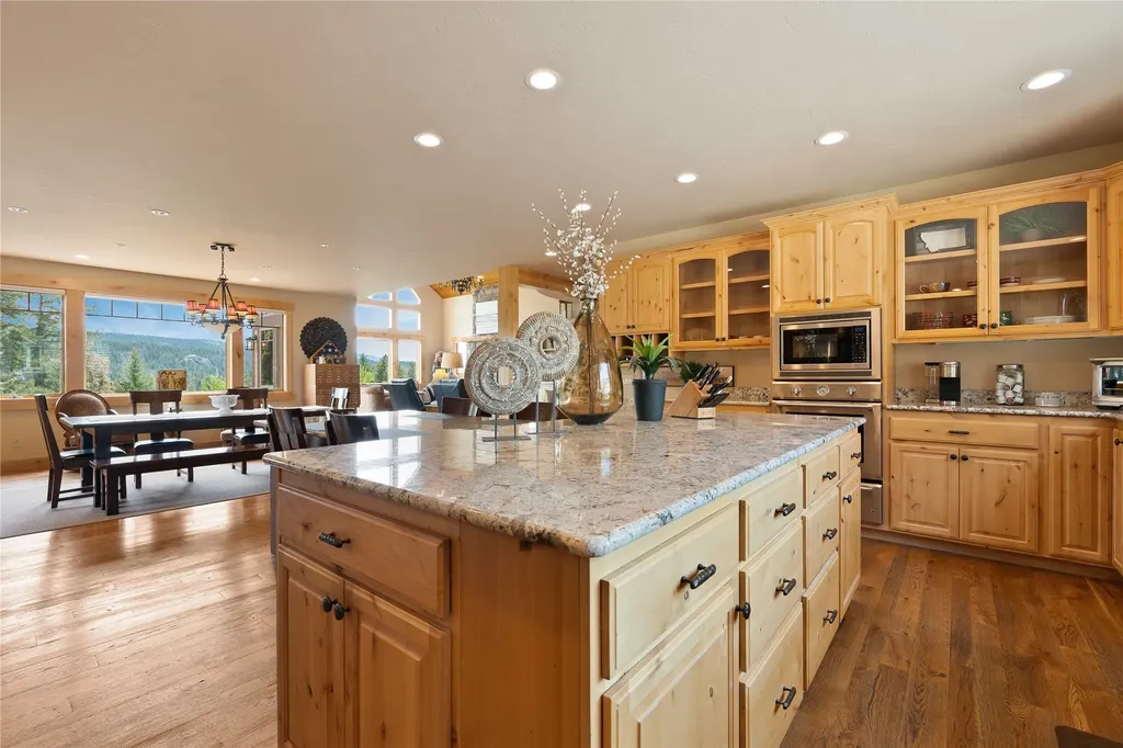125 S Crestview Terrace Bigfork MT 59911