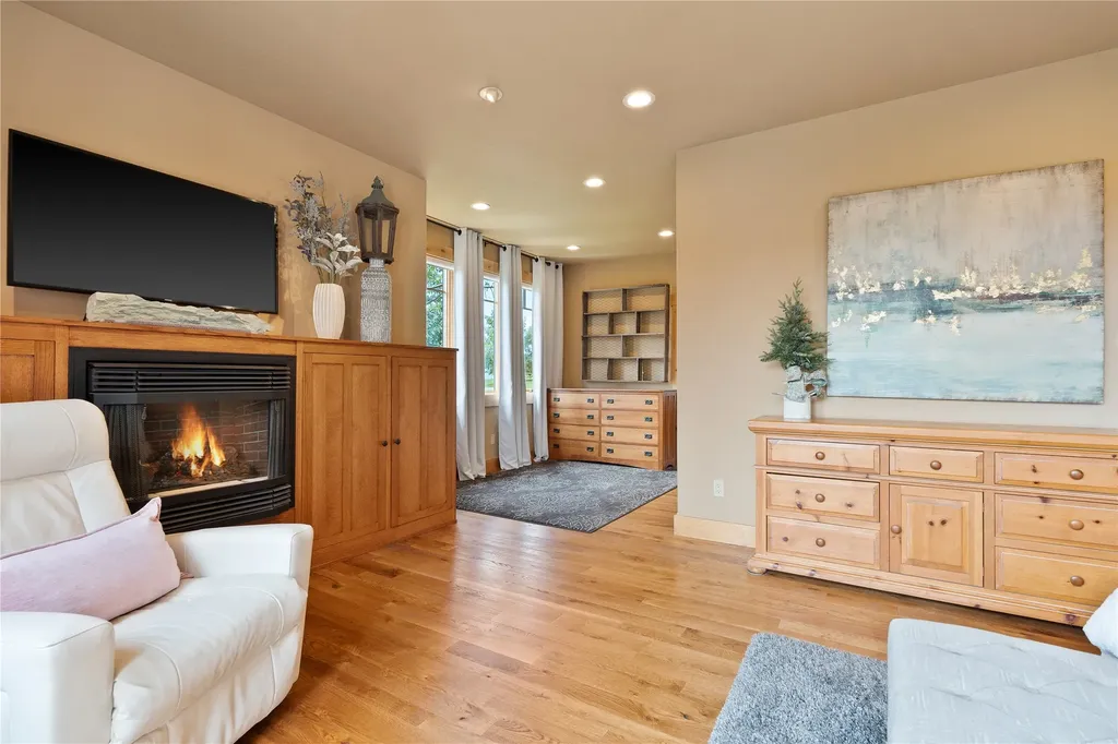 125 S Crestview Terrace Bigfork MT 59911