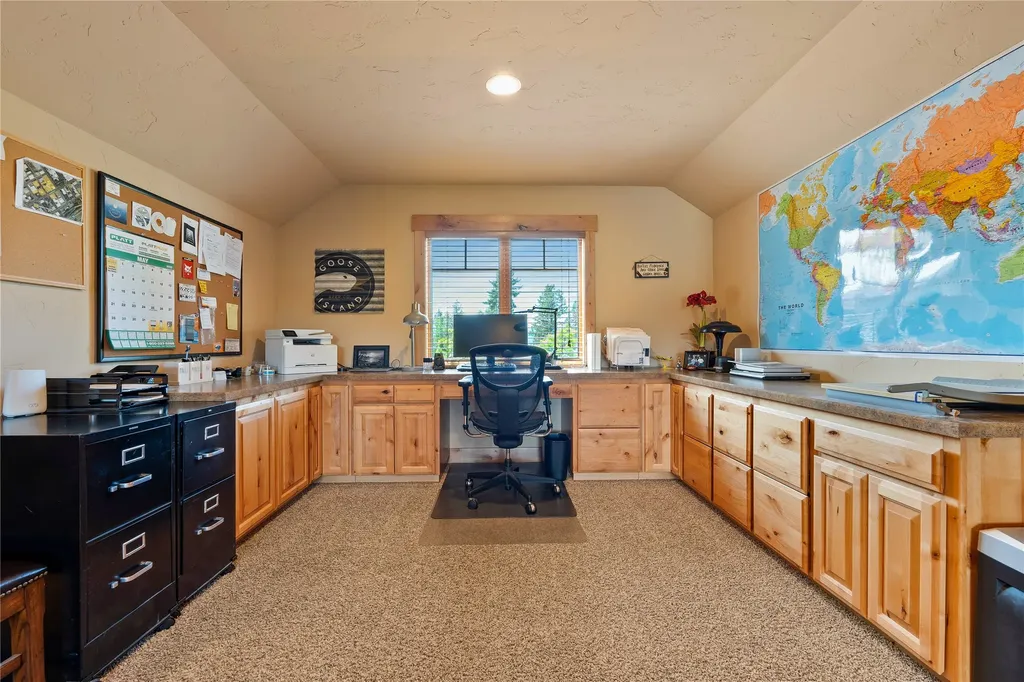 125 S Crestview Terrace Bigfork MT 59911