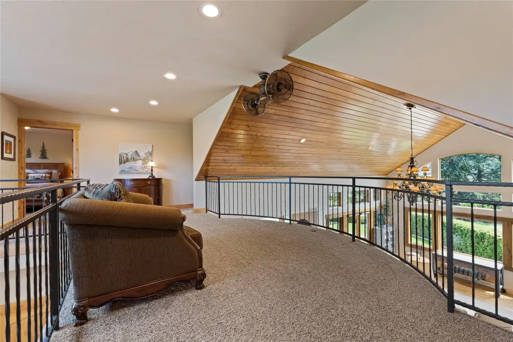 125 S Crestview Terrace Bigfork MT 59911