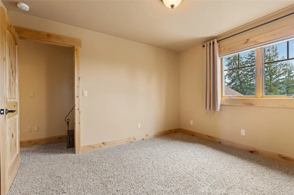 125 S Crestview Terrace Bigfork MT 59911