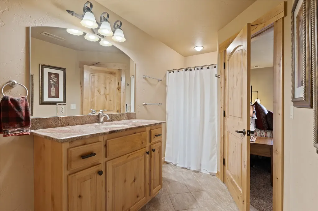 125 S Crestview Terrace Bigfork MT 59911