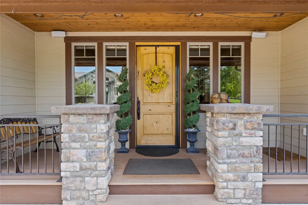 125 S Crestview Terrace Bigfork MT 59911
