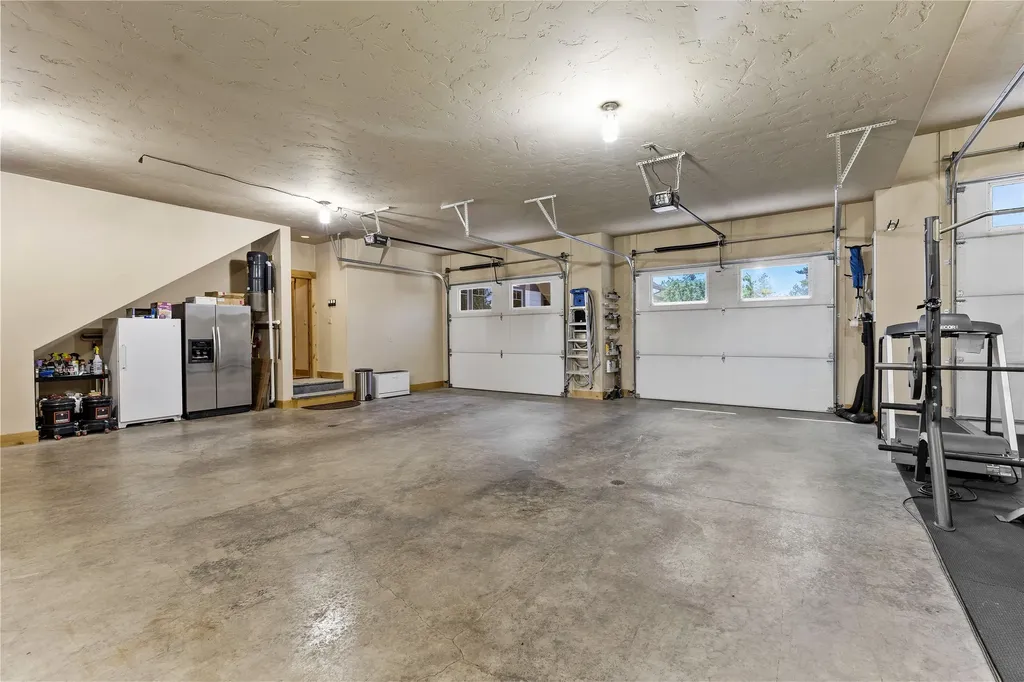 125 S Crestview Terrace Bigfork MT 59911