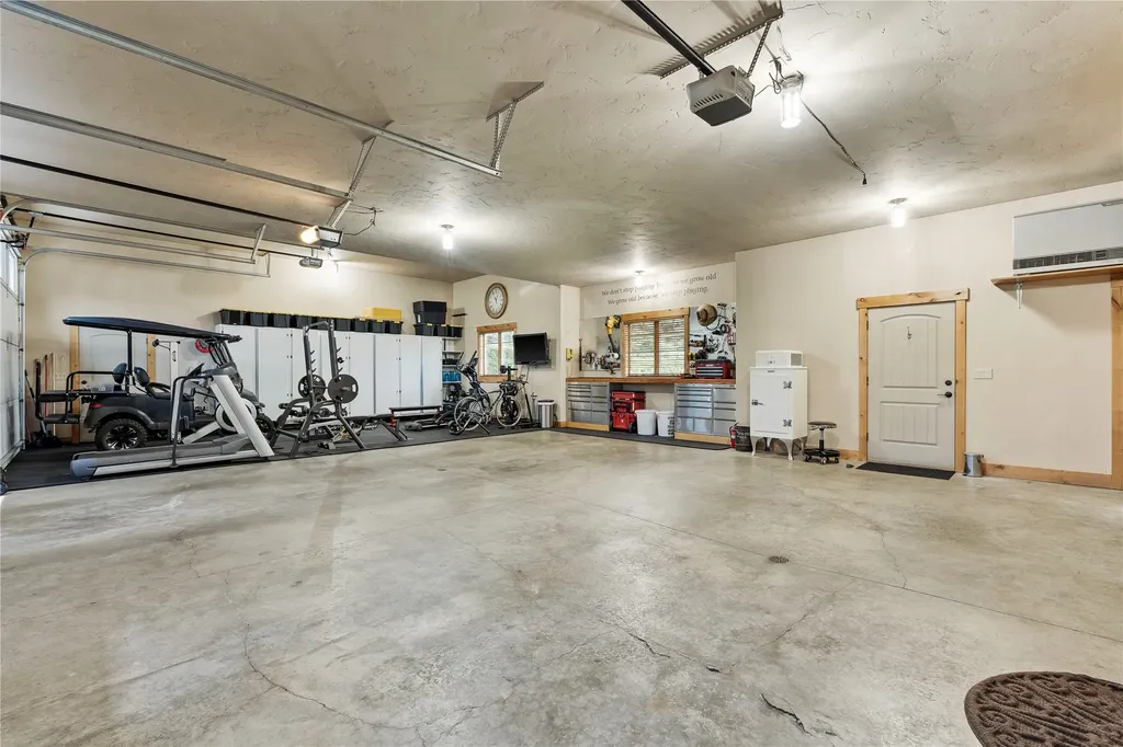 125 S Crestview Terrace Bigfork MT 59911