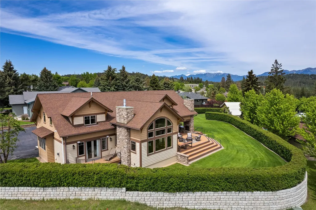 125 S Crestview Terrace Bigfork MT 59911