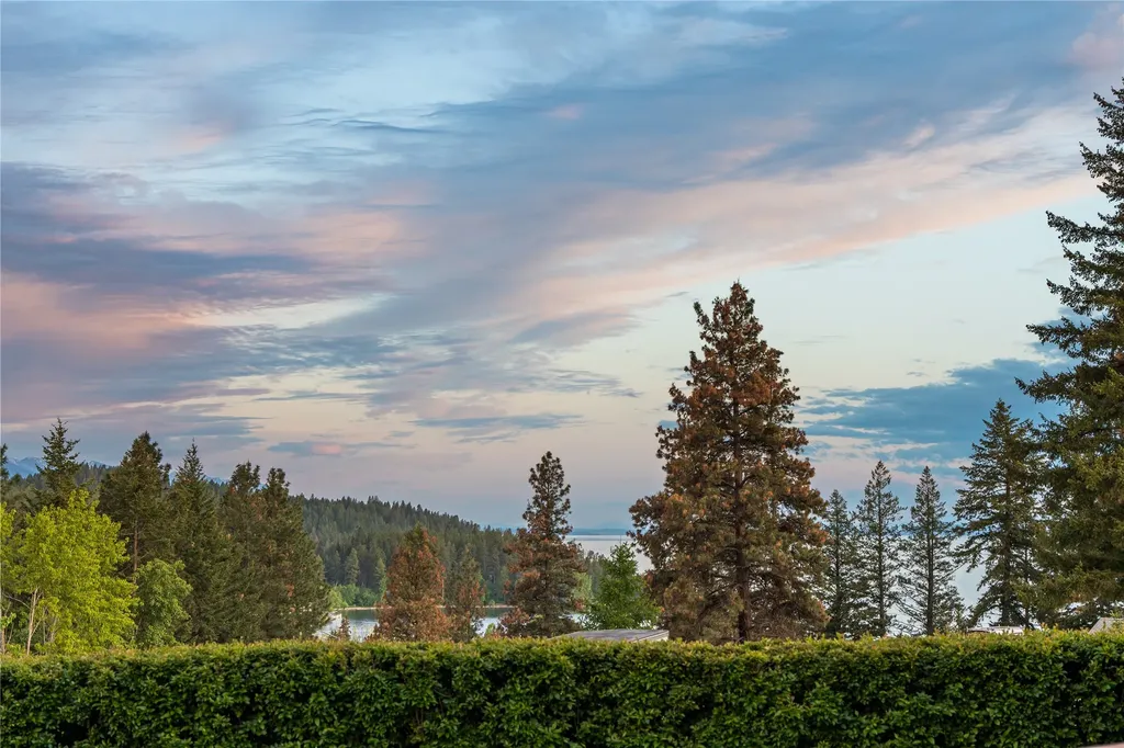 125 S Crestview Terrace Bigfork MT 59911
