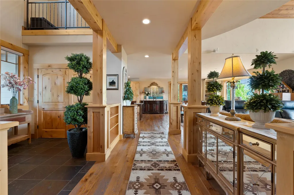 125 S Crestview Terrace Bigfork MT 59911