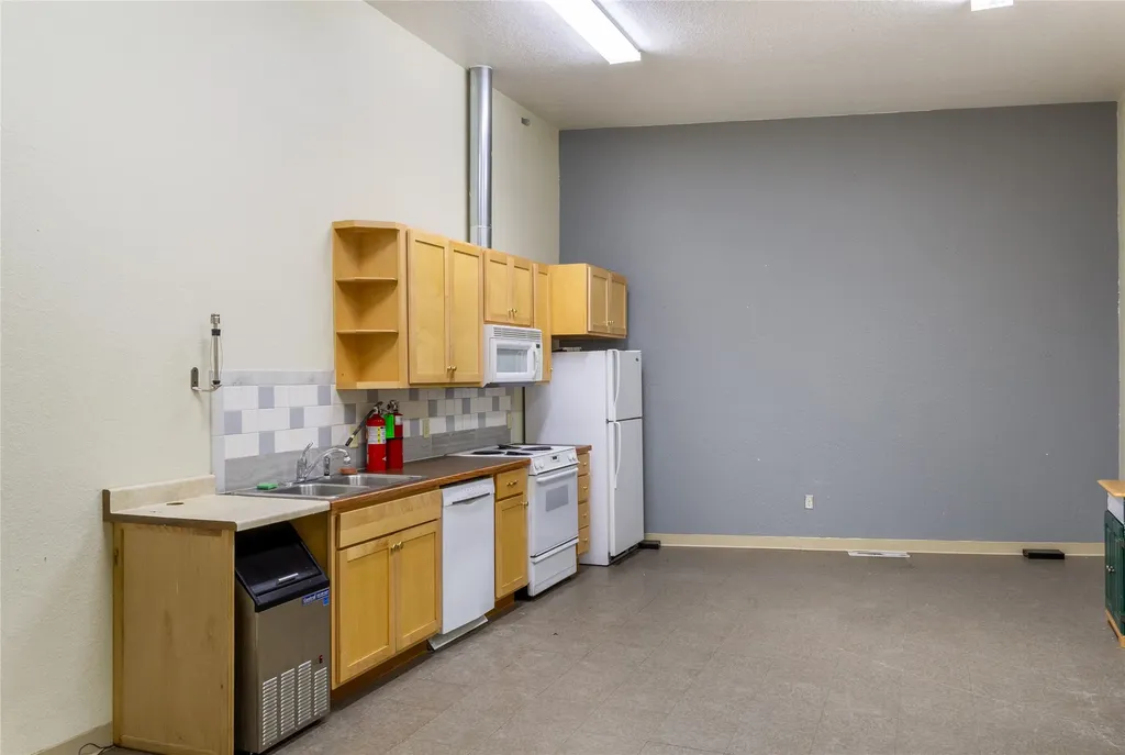 1531 National Avenue Helena MT 59601