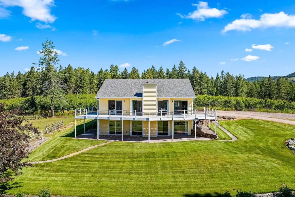 33676 Hilltop Terrace Bigfork MT 59911