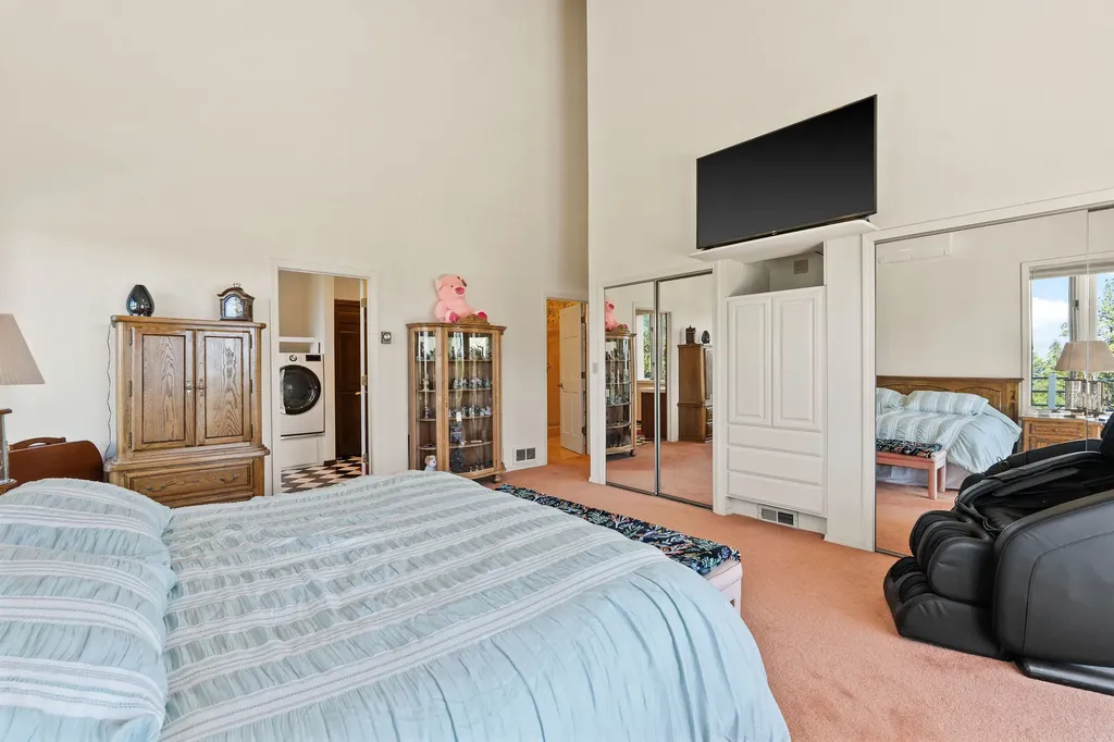 33676 Hilltop Terrace Bigfork MT 59911