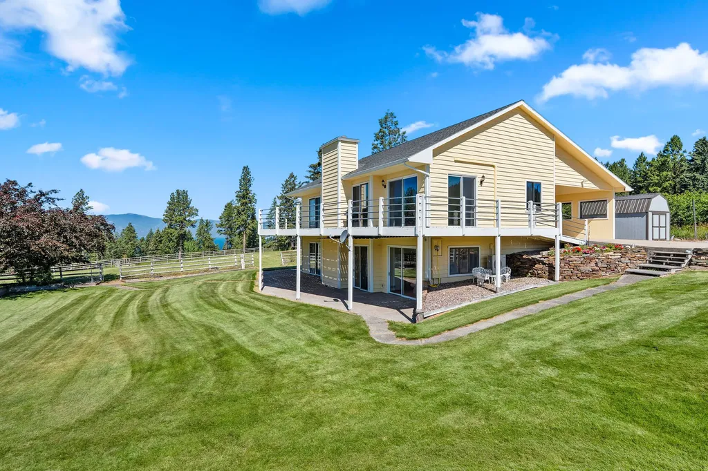 33676 Hilltop Terrace Bigfork MT 59911