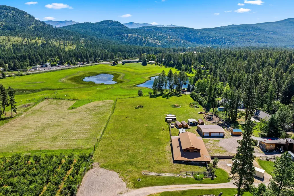 33676 Hilltop Terrace Bigfork MT 59911