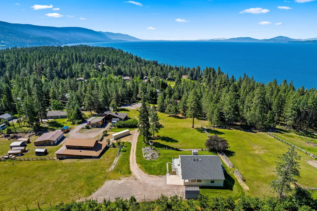 33676 Hilltop Terrace Bigfork MT 59911