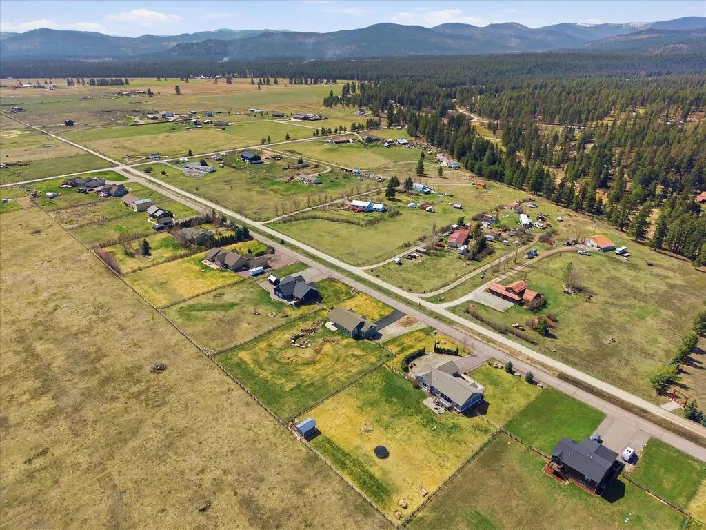 253 Lost Creek Lane Kalispell MT 59901