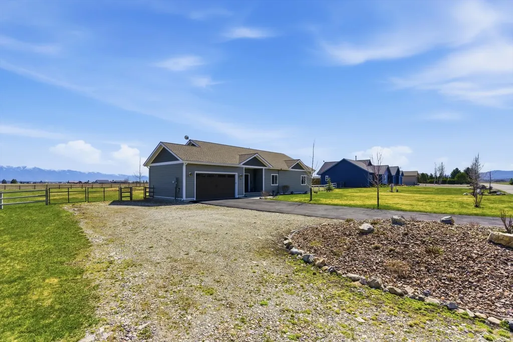 253 Lost Creek Lane Kalispell MT 59901