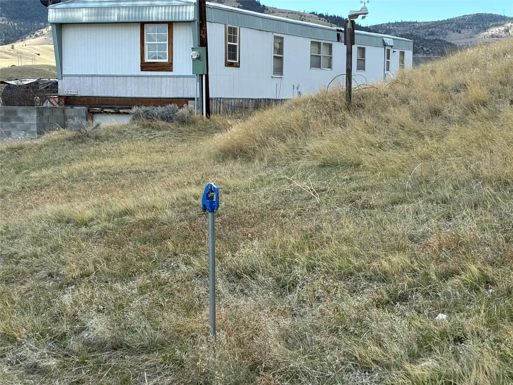 348 Cottonwood Road Cardwell MT 59721