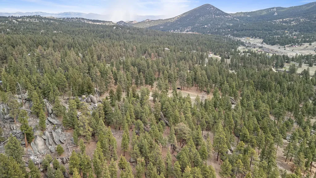 15 Old Abe Road Clancy MT 59634