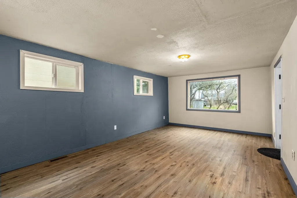 1020 1st Avenue W Columbia Falls MT 59912