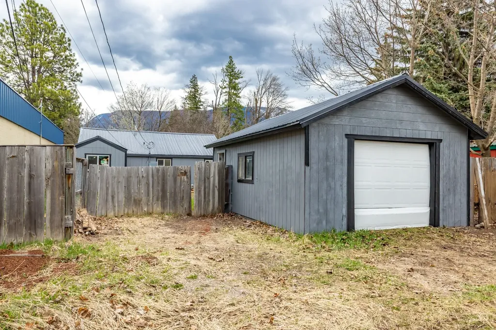 1020 1st Avenue W Columbia Falls MT 59912