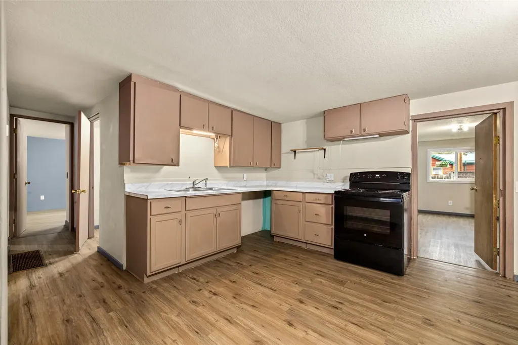 1020 1st Avenue W Columbia Falls MT 59912