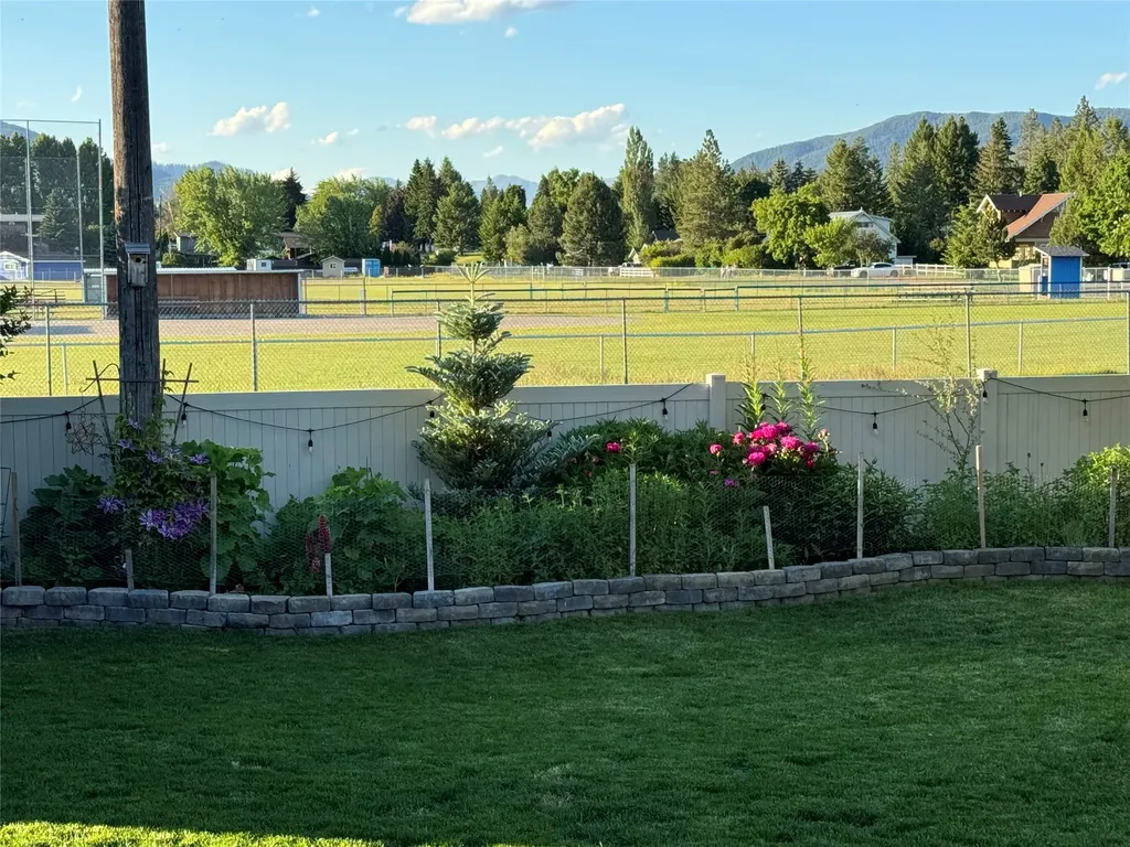 521 Evening Star Lane Columbia Falls MT 59912